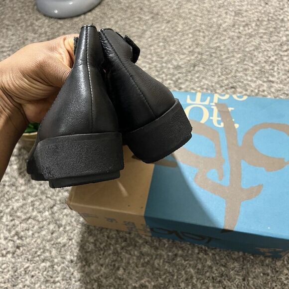 OTBT Scamper Leather Low Wedge Shoes Ankle Strap Size 6 M Black Leather New - Picture 5 of 8